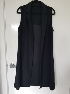 (Category: ) located in . Submitted by clothessalebydw (Listing ID 1005112673, Image 1). Description: .