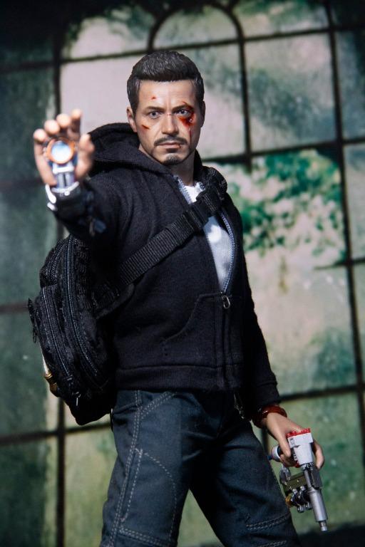 hot toys iron man 3 tony stark the mechanic