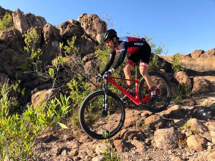 JAVA CAMPIONE 碳纖架 極輕硬架MTB山地單車, 運動產品, 單車及配件, 單車 - Carousell