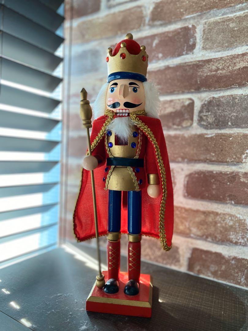 King Nutcracker (Category: Toy Figures) located in Singapore. Submitted by imderekt (Listing ID 1005055564, Image 1). Description: 35cm tall nutcracker for display $35 fast deal.