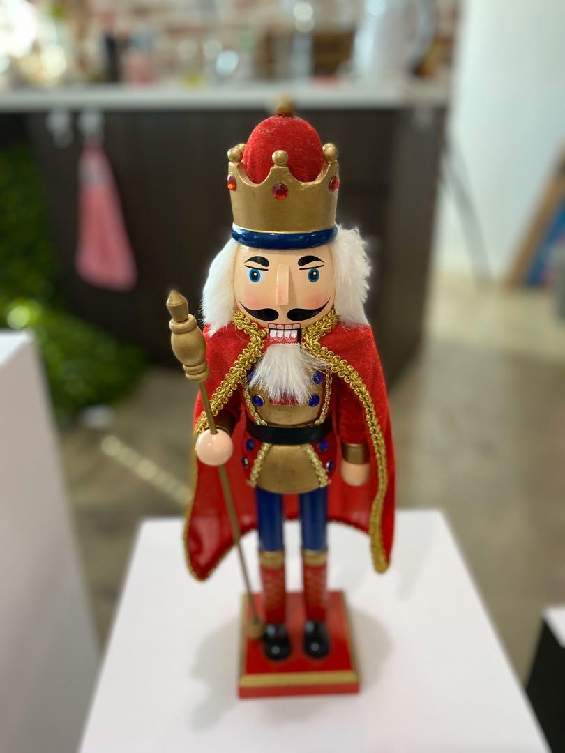 King Nutcracker (Category: Toy Figures) located in Singapore. Submitted by imderekt (Listing ID 1005055564, Image 2). Description: 35cm tall nutcracker for display $35 fast deal.