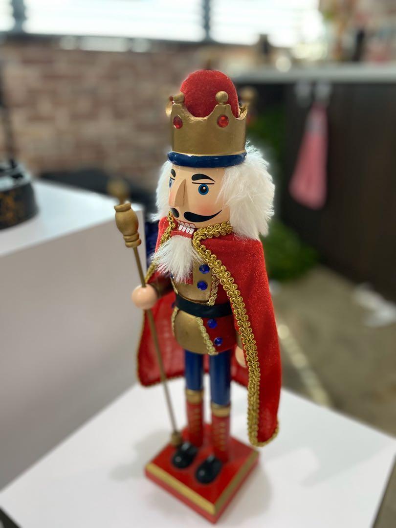 King Nutcracker (Category: Toy Figures) located in Singapore. Submitted by imderekt (Listing ID 1005055564, Image 3). Description: 35cm tall nutcracker for display $35 fast deal.