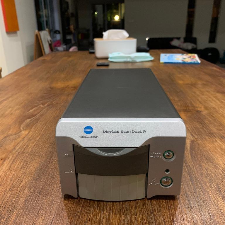 Konica Minolta DiMAGE Scan Dual IV Film Scanner, Photography, Cameras