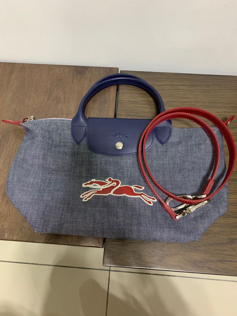 longchamp on the road