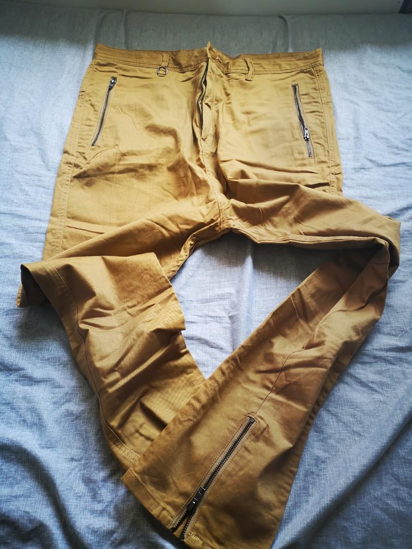 h and m khaki joggers