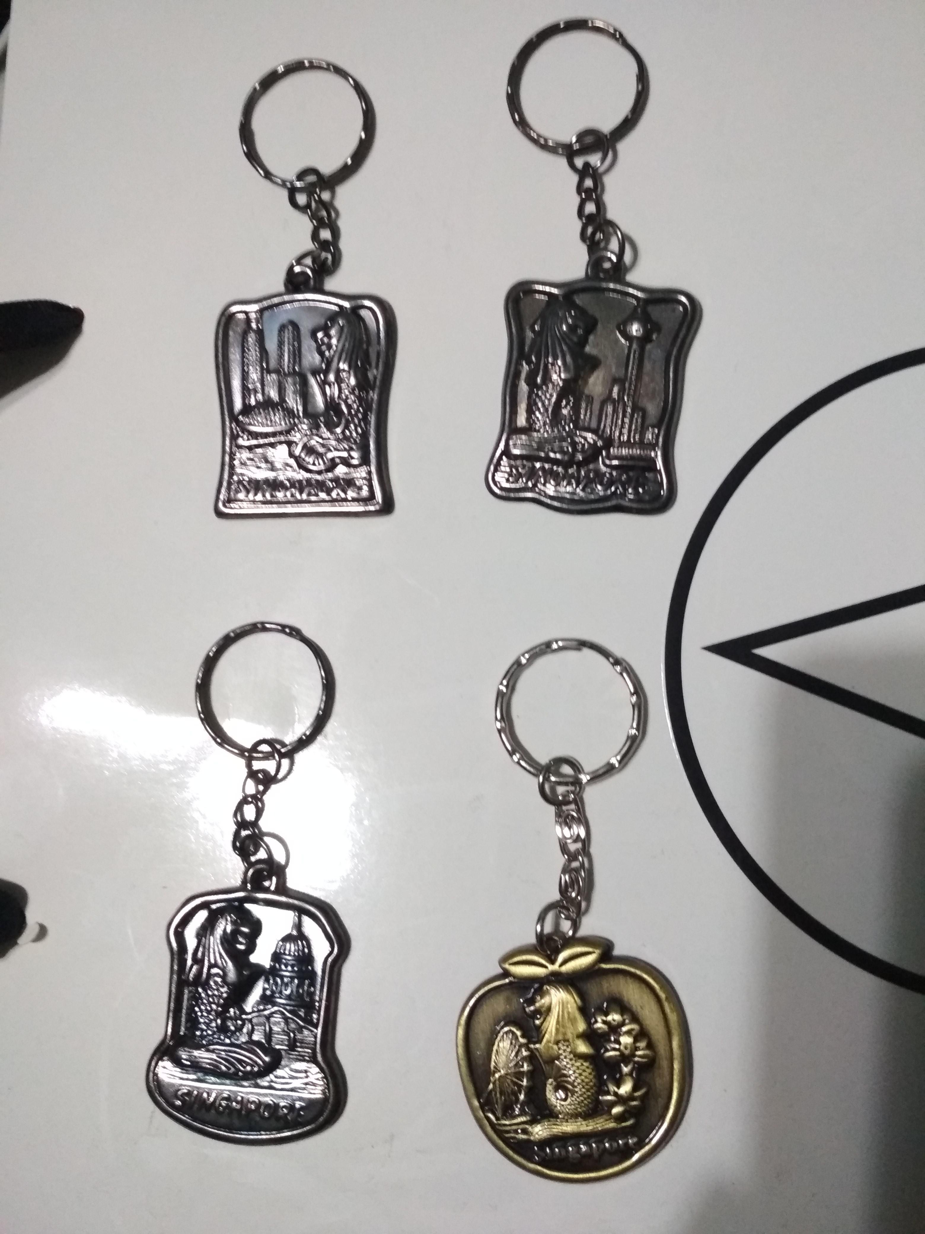 Free Singaporean souvenir keychains, Free Items on Carousell