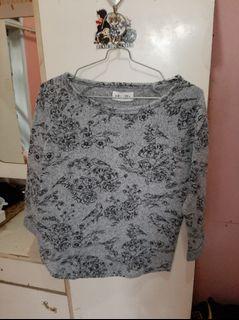 Sweater abu