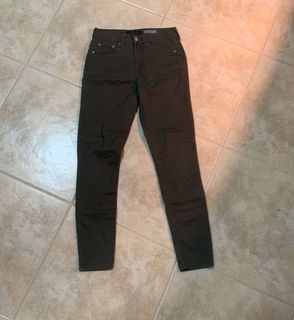 (Category: ) located in . Submitted by 888hhhccc (Listing ID 1005182387, Image 1). Description: .