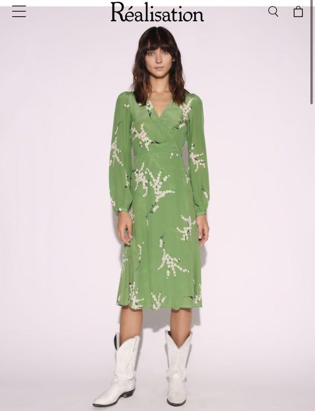 realisation par green dress