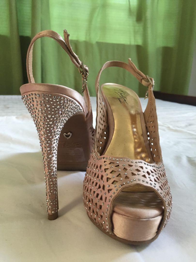 thalia sodi heels