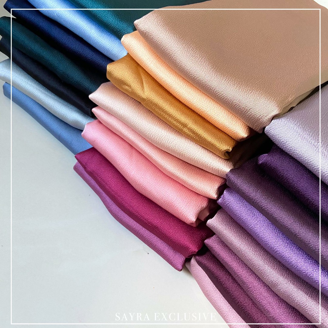 Satin bubble shawl Clearance
