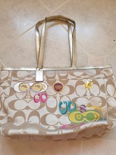 (Category: ) located in . Submitted by ssimmm (Listing ID 1005183784, Image 1). Description: .