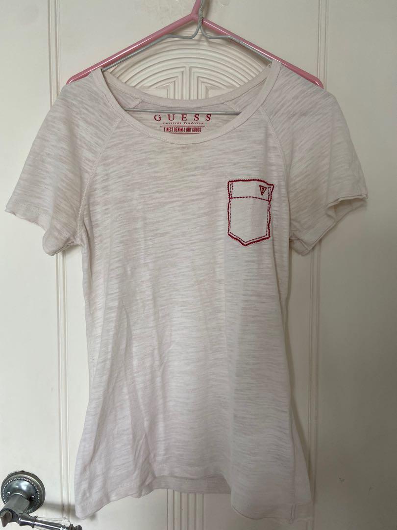 guess t shirt xs