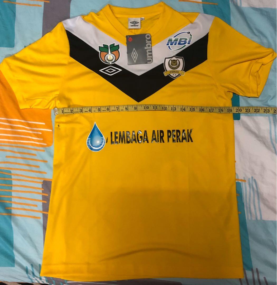 jersi perak 2019 umbro