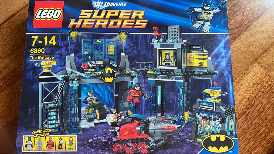 Lego super heroes the batcave hotsell 6860