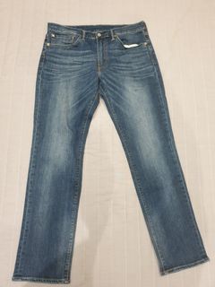 (Category: ) located in . Submitted by tq1987 (Listing ID 1005226900, Image 1). Description: .