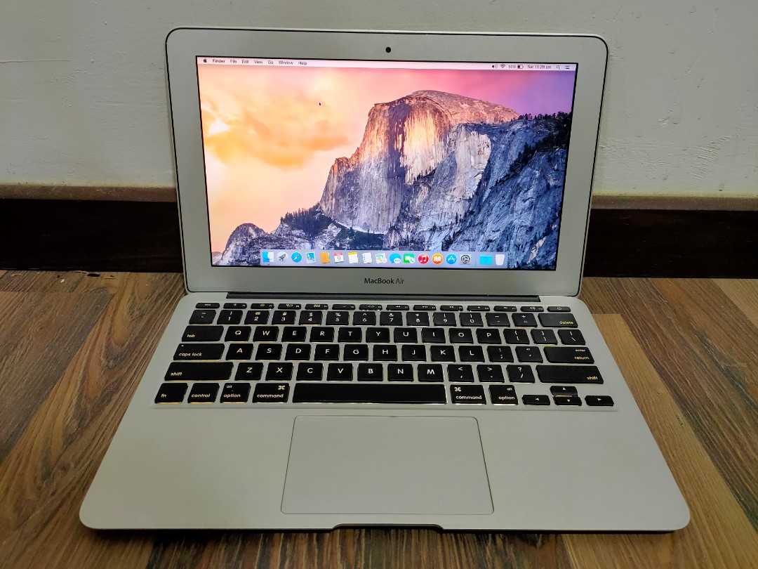 Macbook Air 11 Inch Mid 2011 Electronics Computers Laptops On Carousell