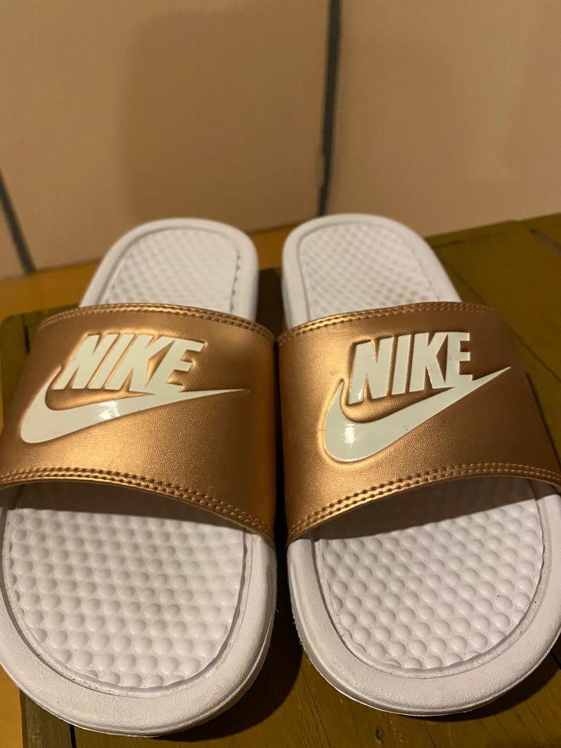 Gold nike outlet slides