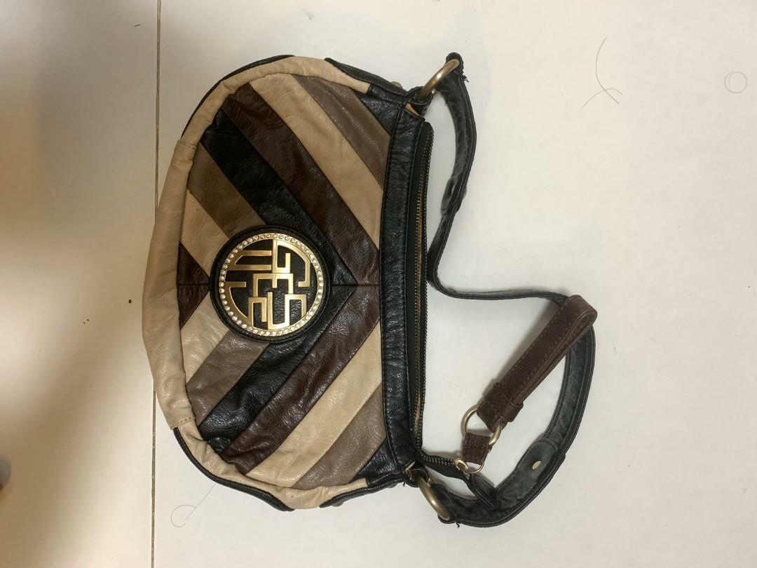 guess banana bag