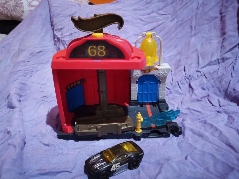 hot wheels fire station spinout