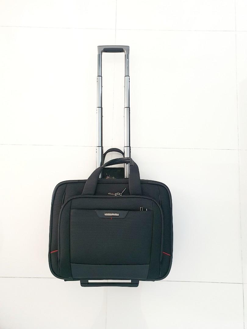 samsonite rolling tote 17