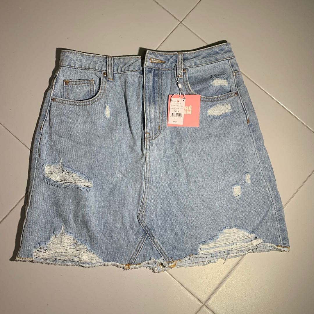 supre ripped denim skirt Women s Fashion Bottoms Skirts on