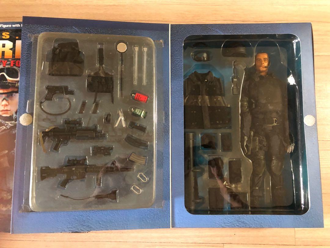 HOT TOYS S.W.A.T VER 2.0 SPECIAL WEAPONS AND TACTICS