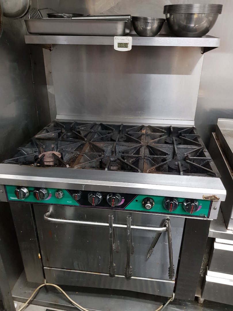 6 burner gas cooktop with oven