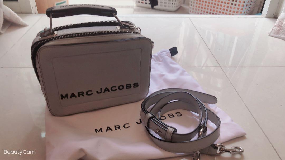 90 new Marc Jacobs Textured Mini Box Bag Carousell