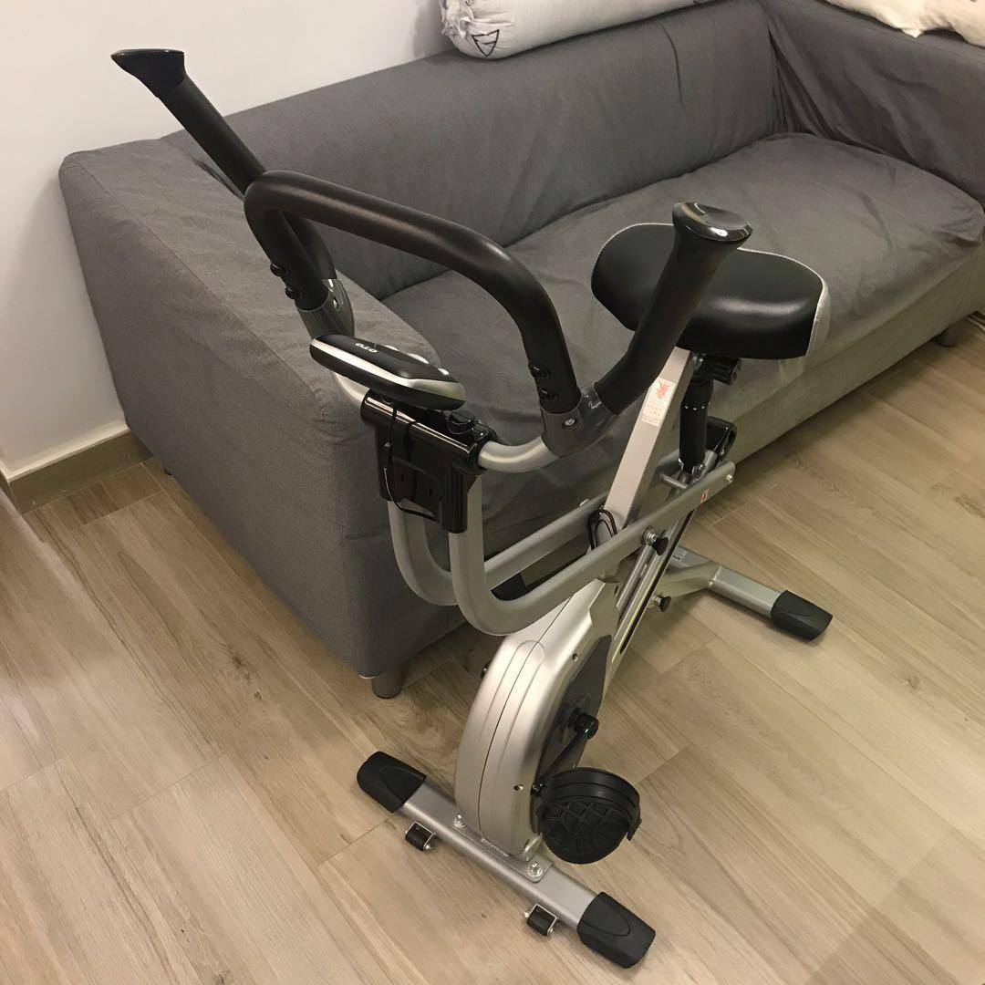 平賣九成新 OTO 單車機 Rowbike RB1000, 運動產品, 運動與健身, 運動與健身 有氧健身器材 Carousell