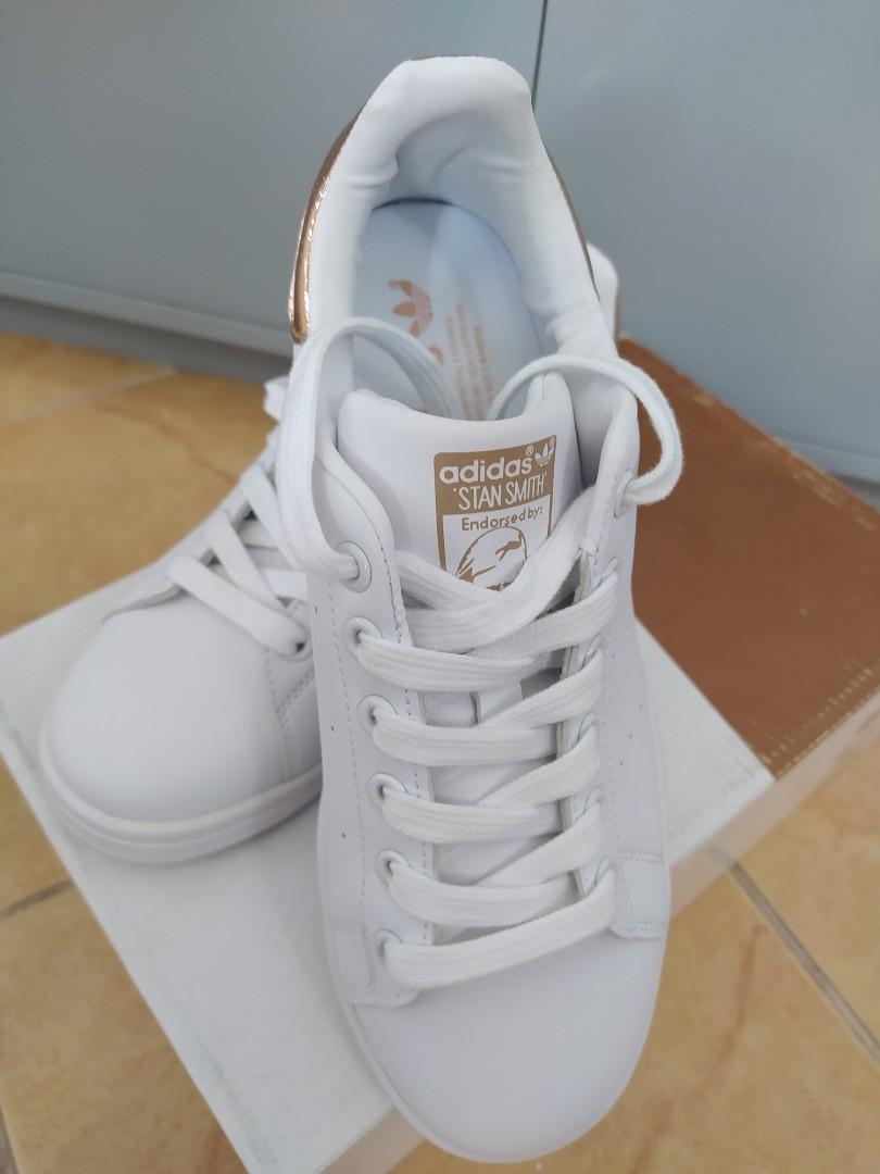 adidas women's stan smith rose gold & white sneakers