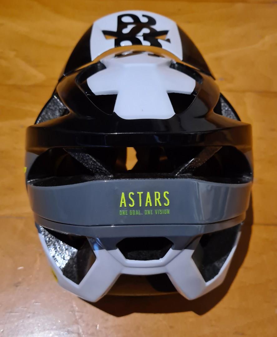 Alpinestars Vector Tech Pilot MIPS Sports Equipment Bicycles