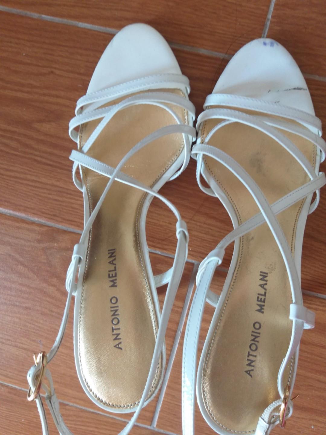 antonio melani flat sandals