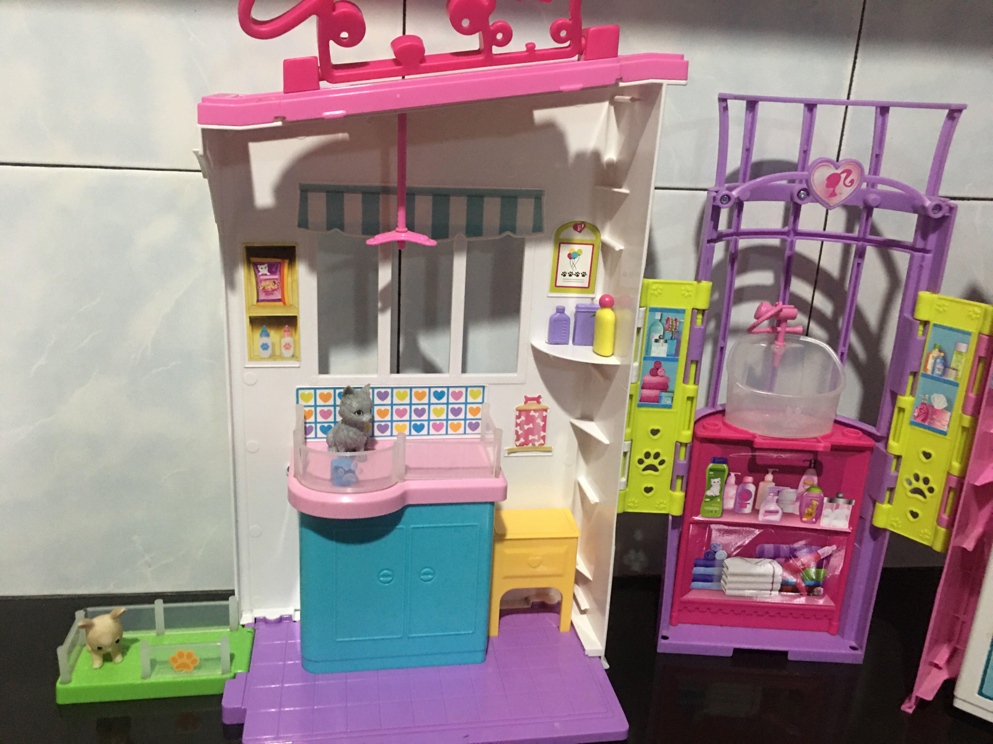 Barbie pet care clinic top