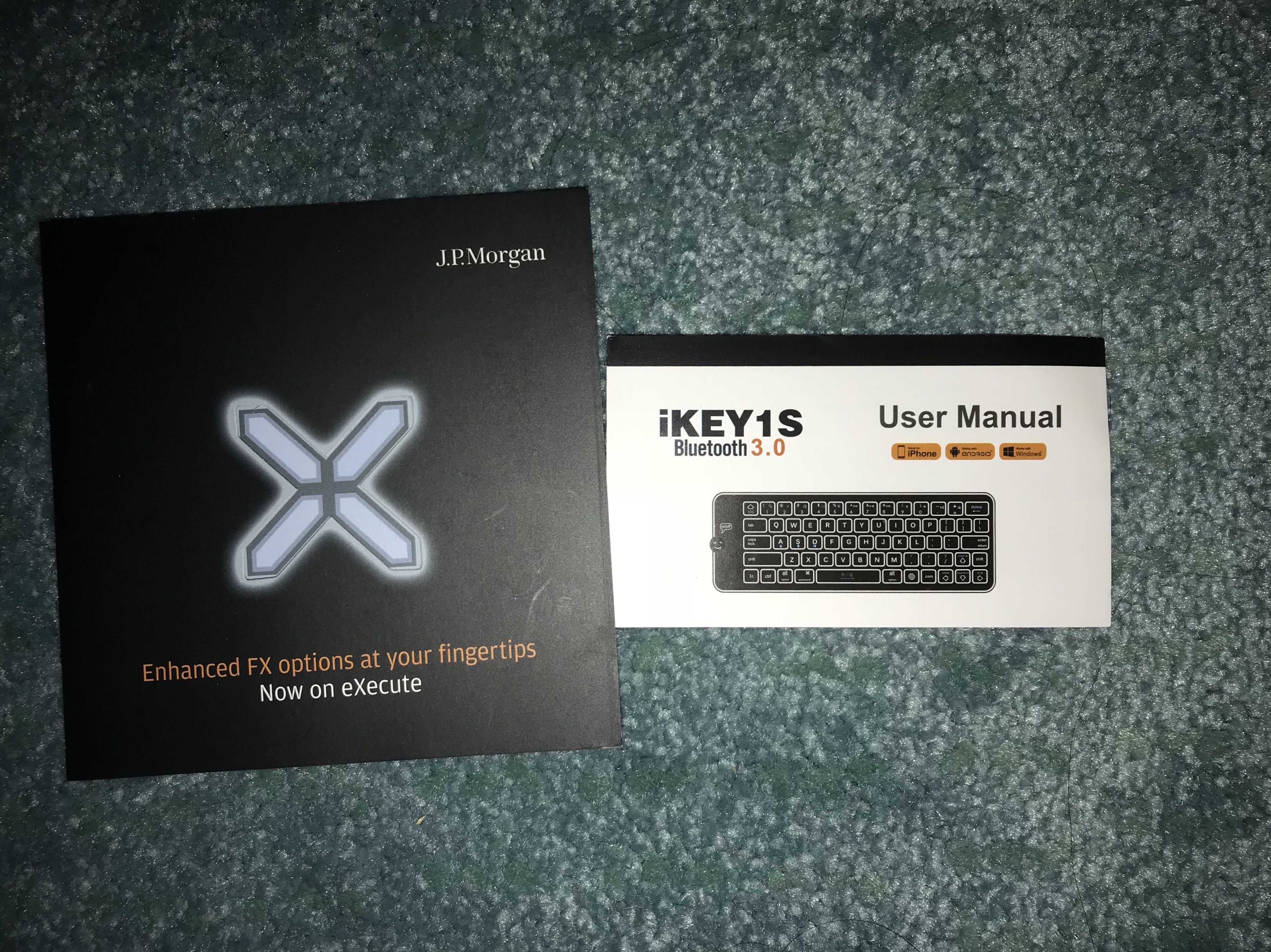 Bluetooth Keyboard (Category: Headphones & Headsets) located in Pasir Gudang. Submitted by razibod (Listing ID 1010363372, Image 2). Description: condition 9/10.