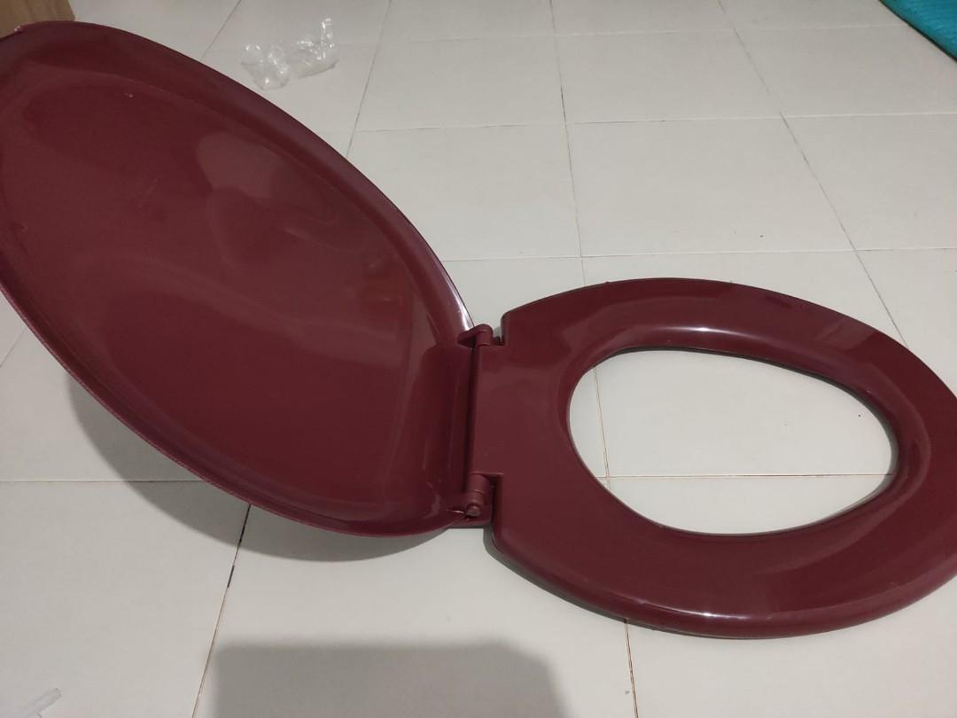 Maroon toilet seat deals