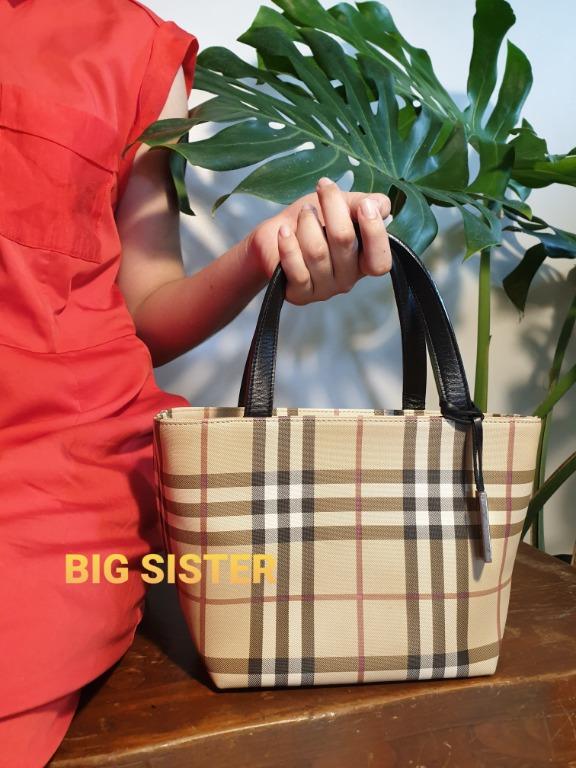 burberry lunch bag