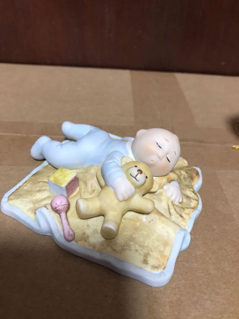 Cabbage Patch Kid (Category: Religious Items) located in Singapore. Submitted by gfsee (Listing ID 1010284032, Image 2). Description: New Good condition Set of 2 Cabbage Patch Kid porcelain .