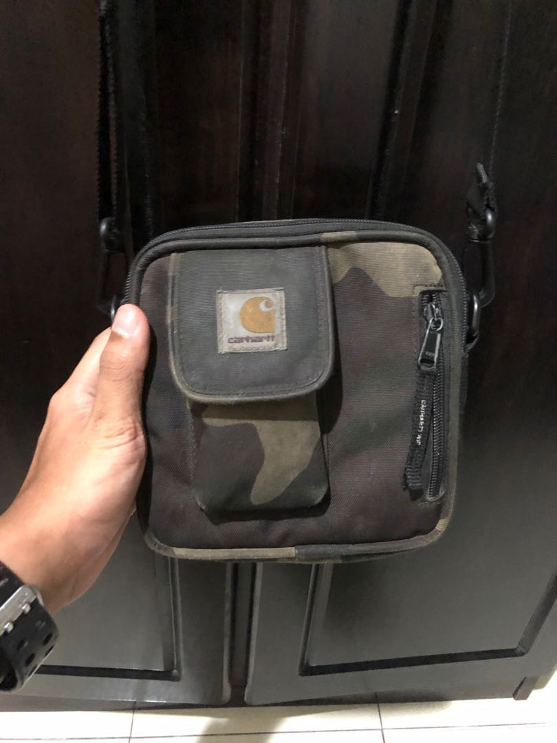 Carhartt sling bag camo top