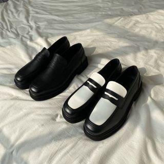 [DamnSavage] Casual Business Leather Black and White Loafers Men's Shoes