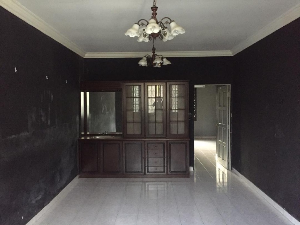 Double Storey Bungalow Tok Sira Kuantan FREEHOLD [FULLY RENOVATED