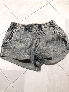 (Category: ) located in . Submitted by ffgshjxno (Listing ID 1010478035, Image 1). Description: .