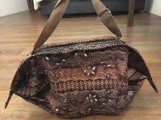 [NEW] Fashion  Unique Soft Foldable Bag with Zipper