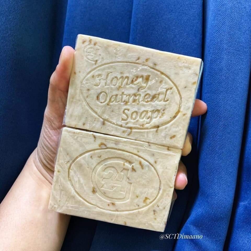 G21 Honey oatmeal Soap (Category: Health Food, Drinks & Tonics) located in Quezon City. Submitted by yhenrazonab (Listing ID 1010344983, Image 1). Description: For sensitive skin Naturally anti bacterial Full of antioxidants.