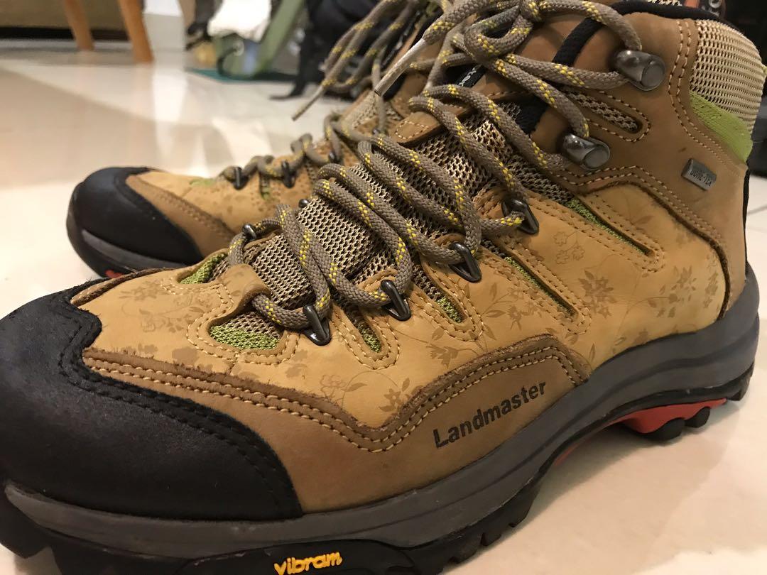 Landmaster boots shop