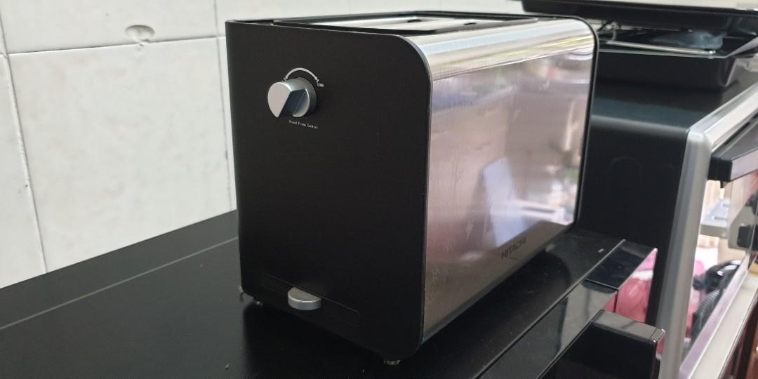 Hitachi 2 slice bread toaster, TV & Home Appliances, Kitchen Appliances ...