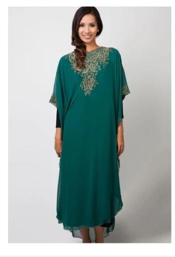 Kaftan (Category: Dresses) located in Alor Setar. Submitted by lovedbymenot (Listing ID 1010494261, Image 3). Description: In a very good condition kaftan. Up to XXL.