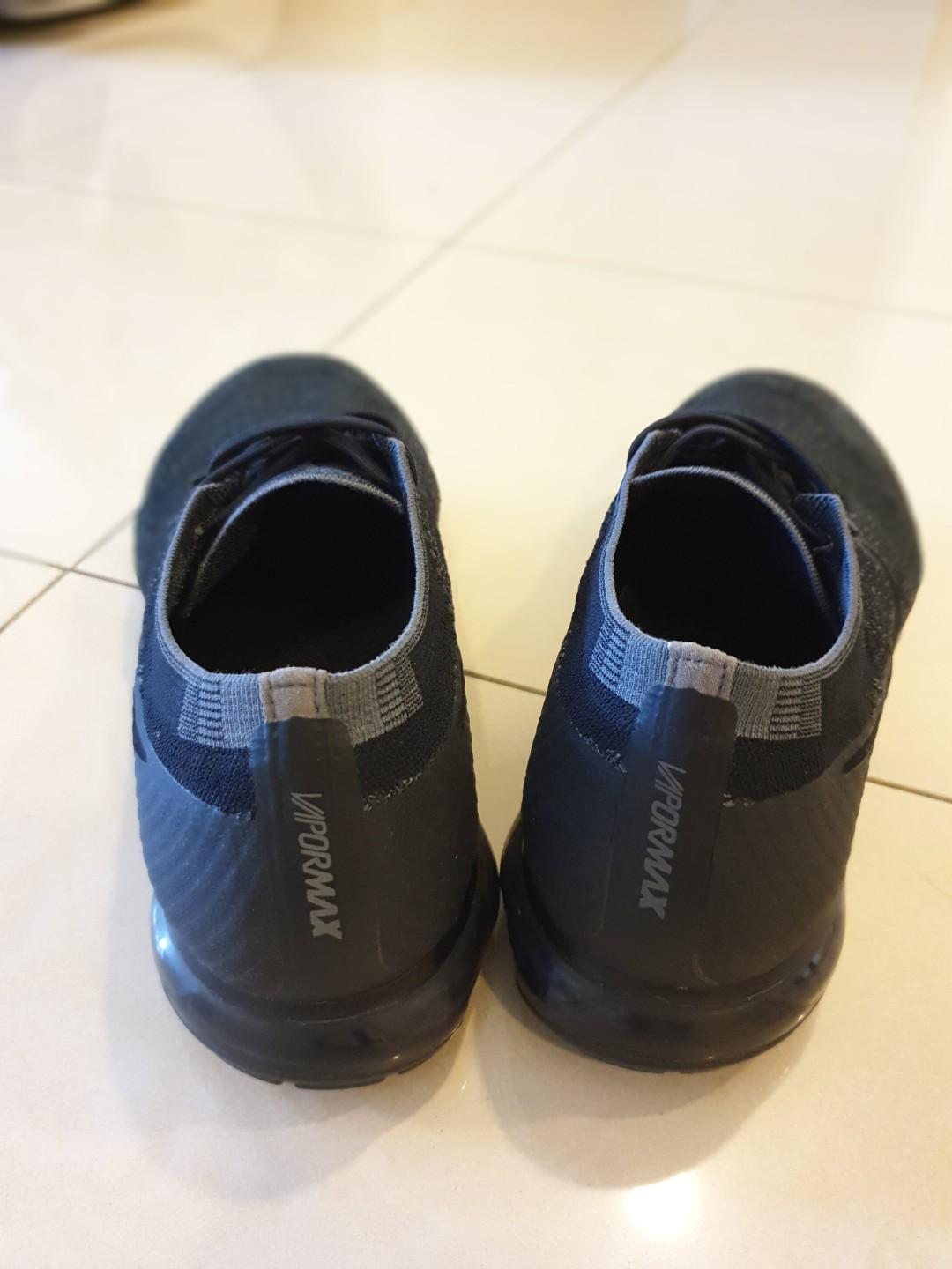 vapormax black dark grey