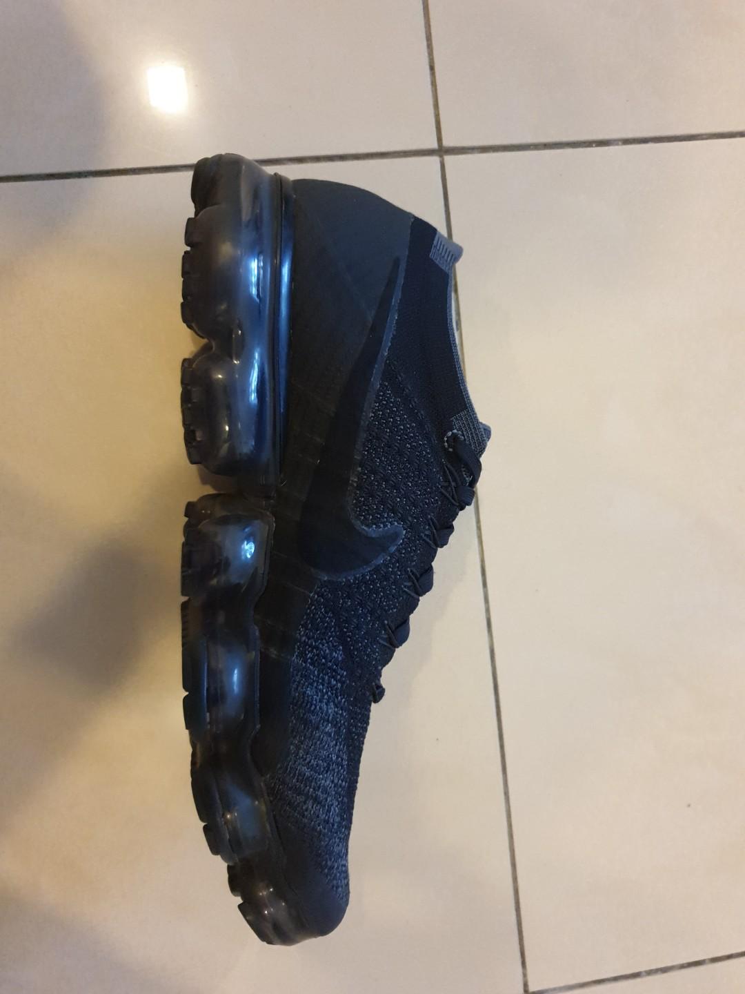 vapormax black dark grey