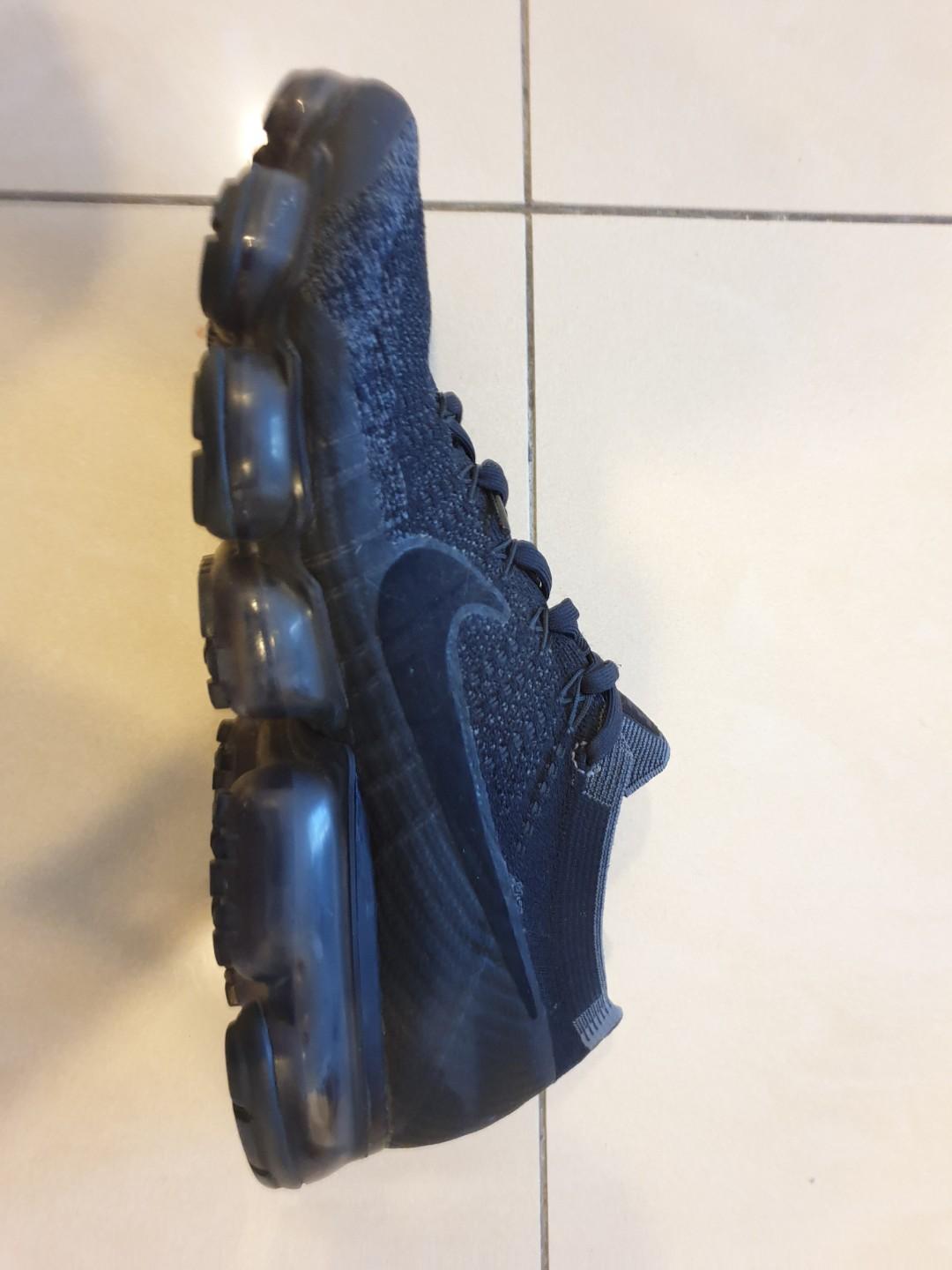 vapormax black dark grey